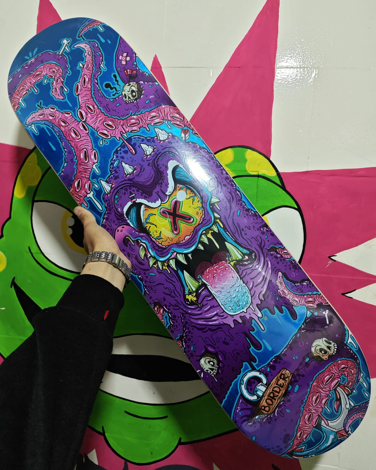 Border Skateboard Blue Monster